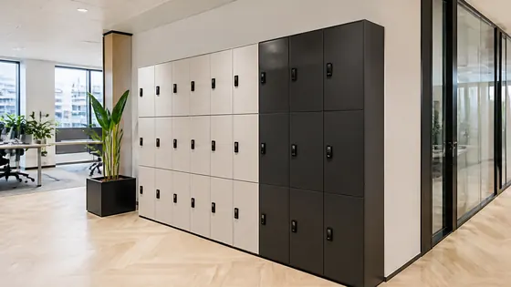 Secure workplace lockers — smart lockers in a modern Dutch workplace, 2026 guide