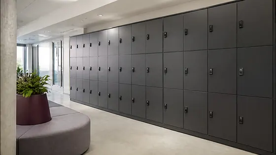 Secure workplace lockers for universities — a real-world smart locker setup for 2026